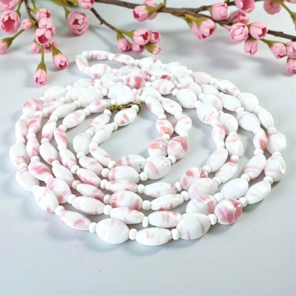 Vintage Austrian White & Pink Milk Glass Beaded Flapper Necklace. Art Deco Era